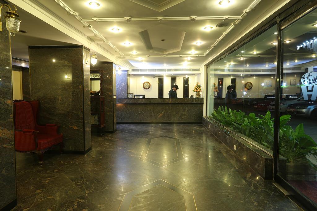 The International Hotel Kochi Exterior foto