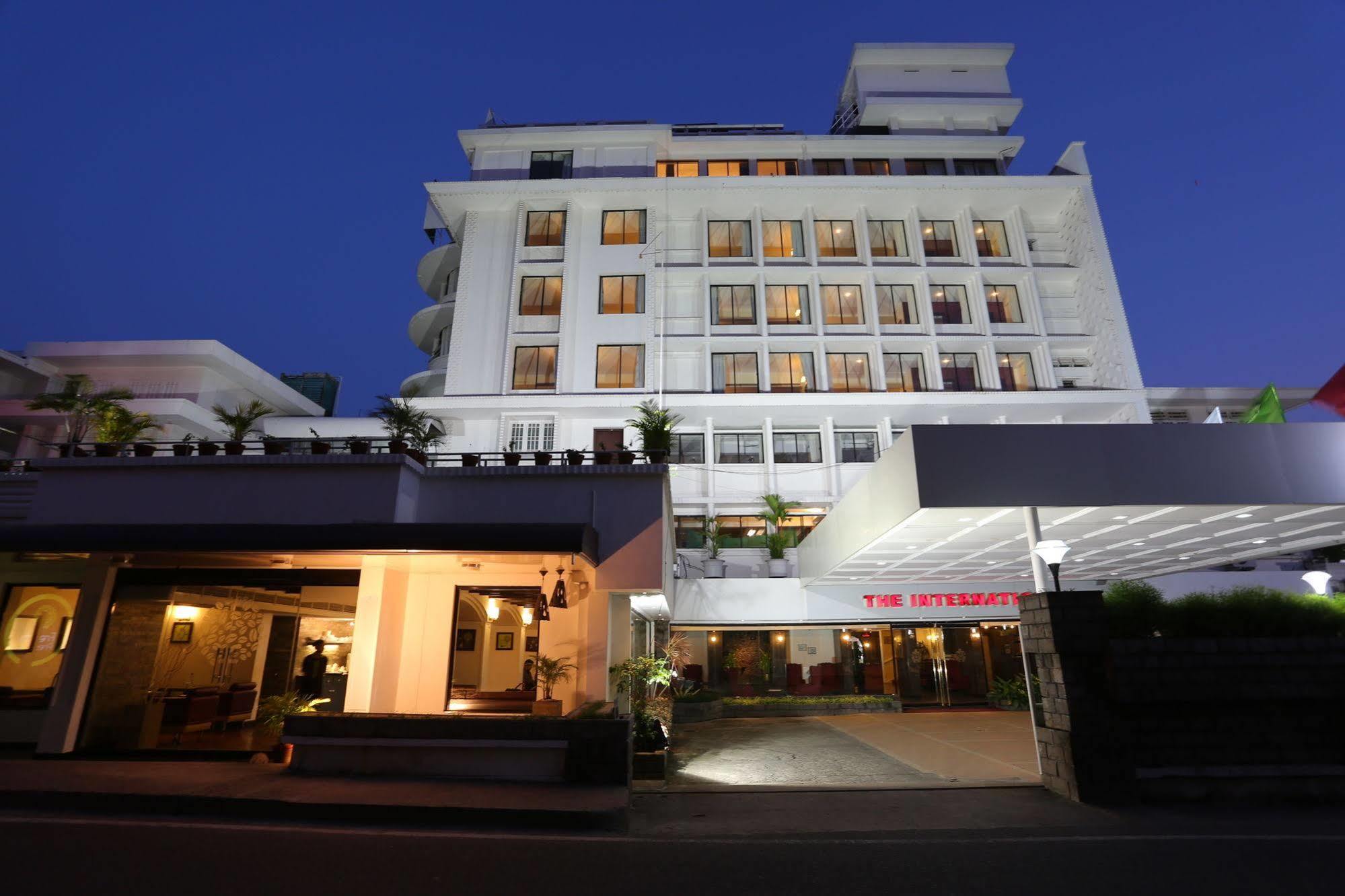 The International Hotel Kochi Exterior foto